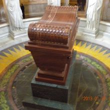 この中にナポレオンが・・・いるのかな？