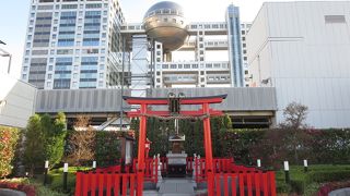 こんなところに神社？