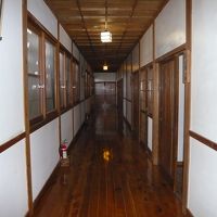 正面の突き当たりが、私達が宿泊した新本陣の5番です