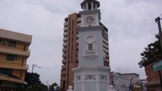 ジョージタウンのランドマーク的存在、シンボルである時計台。