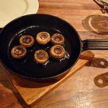 マッシュルーム　熱々！