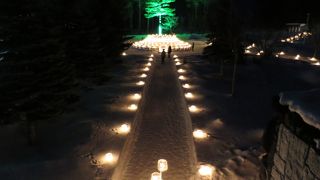 メモリアルゲートからキャンドルの美しい眺め