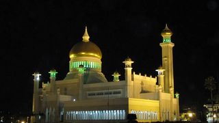 美しい荘厳なモスク