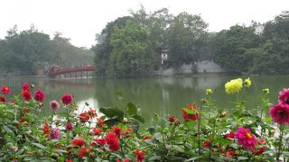 ハノイ市街の中心にあります