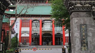 中国有史以前の文物も3階にある台湾初の公共博物館