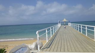 走り出したくなるようなビーチでした。