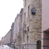 旧市街側から来ると、こんな感じです。