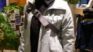 ちょっとおしゃれな、木のいいにおいがするマークイズのノースフェイス