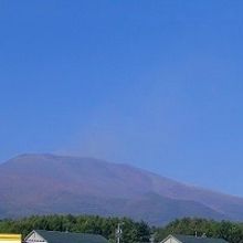 駐車場からの浅間です