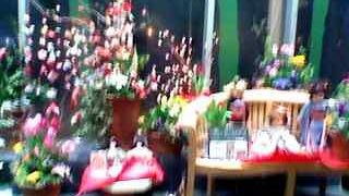 三芳パーキングエリアの上りのパサールは豪華、下りは質素