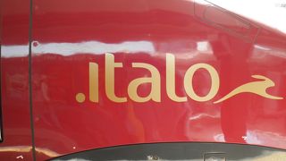 フェラーリのボディーカラーの深紅を模したイタロに乗りました！！