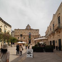 この先がサッシです