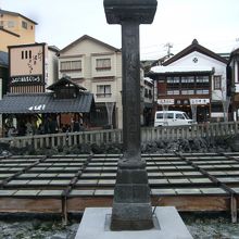 石碑も建っています