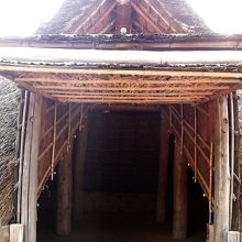 竪穴住居の入口