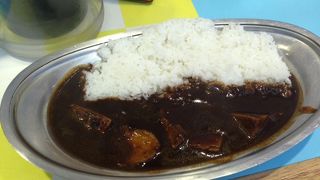 玉ねぎをじっくり炒めた病み付きになるカレー