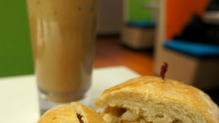 ポークチョップバーガーもなかなか♪