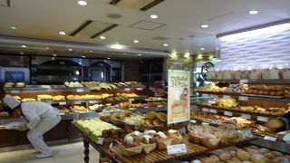 美味しそうなパンが色々。