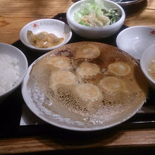 シソ餃子定食