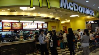 マクドナルドは何処にでもあります。