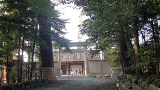 実に清々しい気持ちにさせてくれる神々しさ溢れる場所！