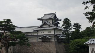 白塗りの城が新鮮！