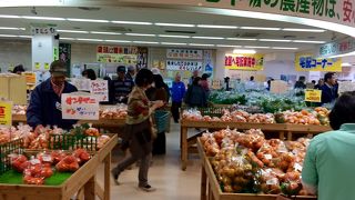 海ぶどう安いです。食品のお土産を買うのにおすすめ。