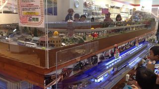 鉄道模型の運転コーナーが充実