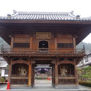 幽霊の掛け軸が有名(永国寺)