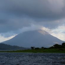 アレナル火山