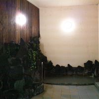 硫黄泉、露天風呂付きの内湯