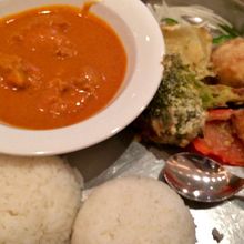 ベジタリアンミックス（カレーはチキン）