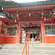 諏訪山に鎮座されている神社
