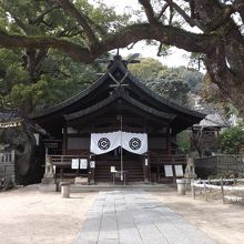 艮神社で撮影