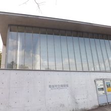 尾道市立美術館を撮影