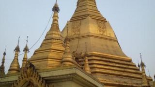 街の中心の寺院