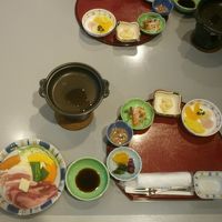 この他に　刺身3点盛、豚角煮、ﾎﾀﾃ焼、味噌汁、ご飯