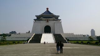 とても大きい！中正紀念堂。