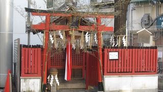歯にご利益がある小さい神社