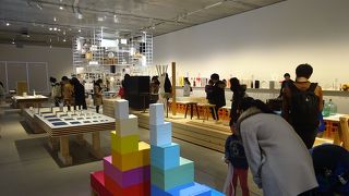 単位展、ちょっとニヤリ