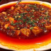 ピリッと辛さが効いた中国家庭料理
