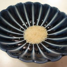 藻塩はこの量でちょうどざる１杯分の豆腐に適量