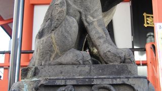 狛犬ならぬ石虎