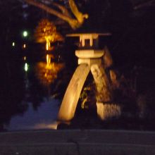 徽軫灯籠（ことじとうろう）ライトアップ