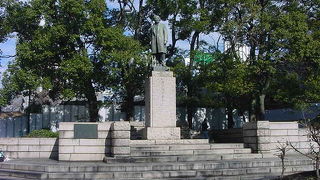 日銀の近くにあります