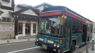 神戸の主要観光地を巡回するバス