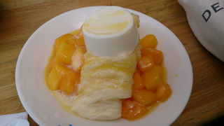 永康街で人気のマンゴーかき氷。