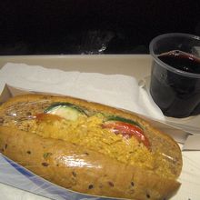 クアラルンプールから関空までに出た軽食