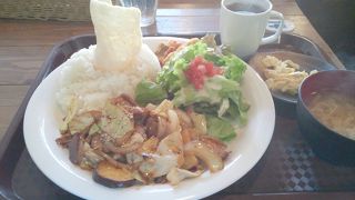 元銭湯の、レトロカフェ。