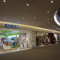 クロックス (ダイバーシティ東京プラザ店)