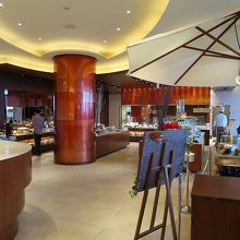 こちらがビュッフェ台のスペースです